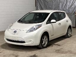 2015, NISSAN LEAF, AUTOMOBILE    ÉLECTRIQUE