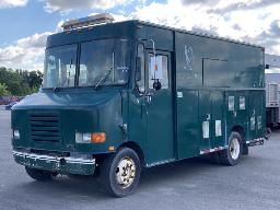 1995, INTERNATIONAL 10S, CAMION À 6 ROUES