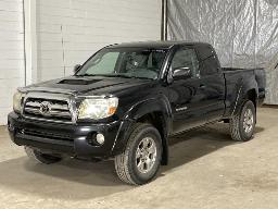 2009, TOYOTA TACOMA SR5, CAMIONNETTE  4 X 4    * VÉHICULE RECONSTRUIT *