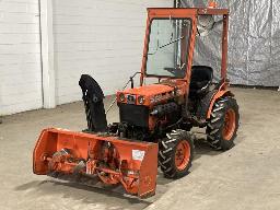 1993, KUBOTA B7100HSD, TRACTEUR  4WD  SOUFFLEUSE