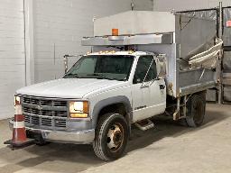 2000, CHEVROLET 3500, CAMION À 6 ROUES    BENNE