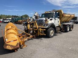 2010, INTERNATIONAL 7600, CAMION À 10 ROUES    B-ÉPANDEUR,AILE,C-NEIGE