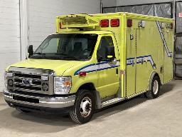 2018, FORD E-350, AMBULANCE    6 ROUES,