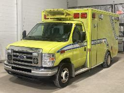 2018, FORD E-350, AMBULANCE    6 ROUES,
