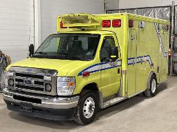 2018, FORD E-350, AMBULANCE    6 ROUES