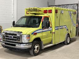 2018, FORD E-350, AMBULANCE    6 ROUES,