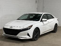 2022, HYUNDAI ELANTRA, AUTOMOBILE    HYBRIDE