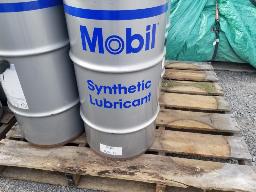 MOBILITH SHC 460 1 baril de 50kg de graisse synthétique, poids 110lbs  (Rangée 1)