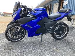 DAYMAK BUCATI, BICYCLETTE    ASSITÉE