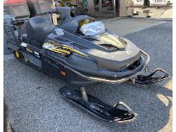 2010, SKI-DOO SKANDIC, MOTONEIGE