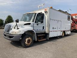 2008, INTERNATIONNAL DURA STAR 4300, CAMION ATELIER    6 ROUES,