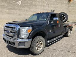 2015, FORD F-350 XLT, CAMIONNETTE  4 X 4  AVEC PLATE-FORME