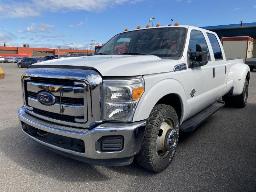 2012, FORD F-350 XLT, CAMION À 6 ROUES    PNBV: 6033 KG