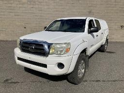 2010, TOYOTA TACOMA SR5, CAMIONNETTE  4 X 4