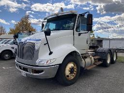 2011, INTERNATIONNAL 8600, CAMION TRACTEUR    10 ROUES