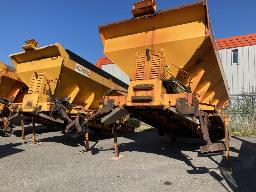 GD , LOT 2 ÉPANDEURS