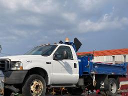2004, FORD F-450 XL, CAMION À 6 ROUES    BENNE,