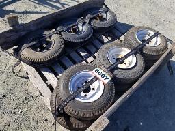 Lot de pneus sur jante pour petite remorque 4.80-8