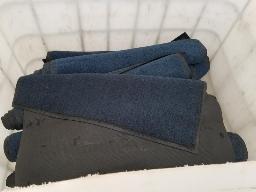 Environ 45 tapis entrée commercial bleu