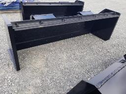 Gratte a neige réversible 6' attache skid steer, Neuve