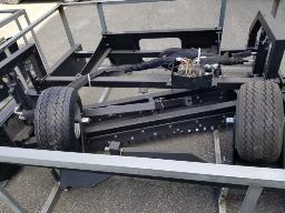 2025 CHERY, Niveleuse , attache skid steer, boitier: 81''x72''x32'' Série: 045000231, 970 lbs. (Rangée 6)