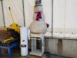 Déchiqueteuse + refroidisseur a eau + bonhomme de neige