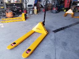 Transpalette manuelle, Cap 2500Kg, no. série 5136560