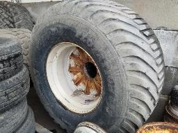 1 pneu FLOTATION 648 850/50-30.5 avec jantes