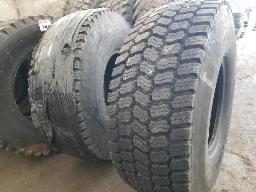 2 pneus recapé 20.5R22