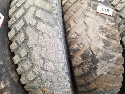 2 Pneus RIDE MAX BKT 480/80R34IND avec jantes