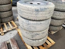 FIRESTONE TRANSFORCE - 4 pneus LT265/75R16 avec jantes 8 trous