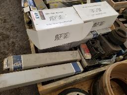 Camshaft + break ajuster + sabot frein (beaucoup neuf)