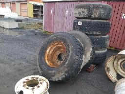 6 pneus avec jantes 445/65R22.5 + jantes