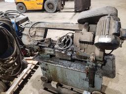 Scie a métal 110V coupe environ 14"