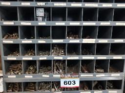 1 casier 40 compartiments + 72 compartiments, contenus inclus (Apportez vos boites pour vider)