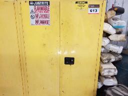 Armoire inflammable 43x34x65, 3 tablettes