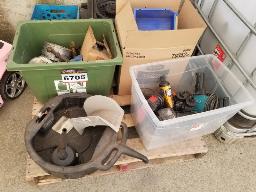 Lot outil + lot poulie + 1 ampli + petit bac en plastique et +