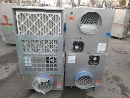 4 dépoussiéreurs industriel sur roulette 110V