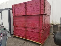 Environ 90 sections de clôture de chantier 70