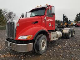 2014 PETERBILT 386 Camion tracteur