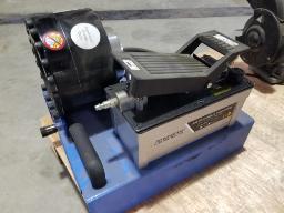 Hydraulic crimping,model 15AP boyau 1/4 et 3/4 Série: 221131