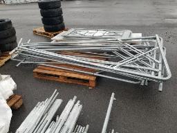 Abri Tempo avec 4 tables pliantes