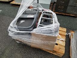 Lot de petits chariots