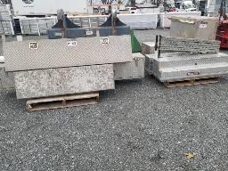 Lot de casiers en aluminium pour camionnette (2 palettes)