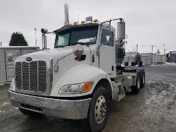 2010 PETERBILT CON Camion tracteur