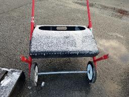 Épandeur à silicone (toiture)