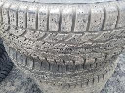 FIRESTONE WINTERFORCE 4 pneus d'hiver 215/70R15