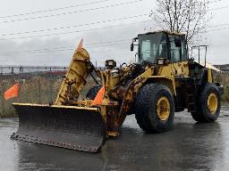 2011, KOMATSU WA380, CHARGEUSE  4 X 4  CHASSE-NEIGE, AILE