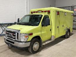 2013, FORD E-350, AMBULANCE    6 ROUES,