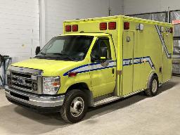 2018, FORD E-350, AMBULANCE    6 ROUES,